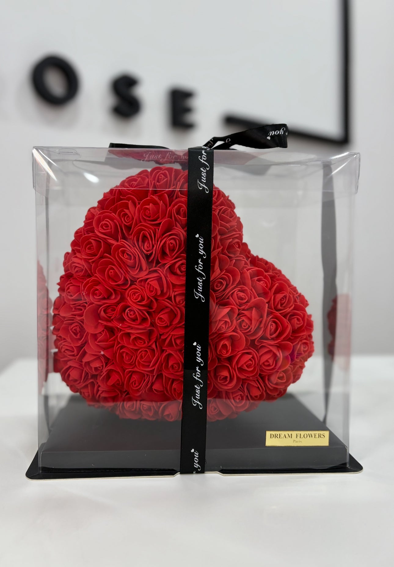 Heart-shaped eternal roses - Red