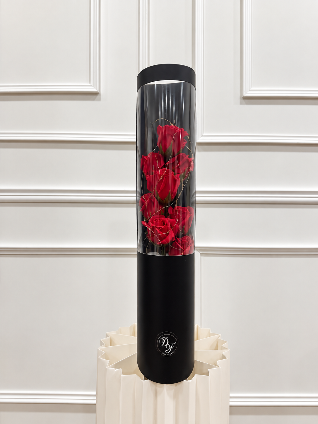 Écrin de roses lumineux