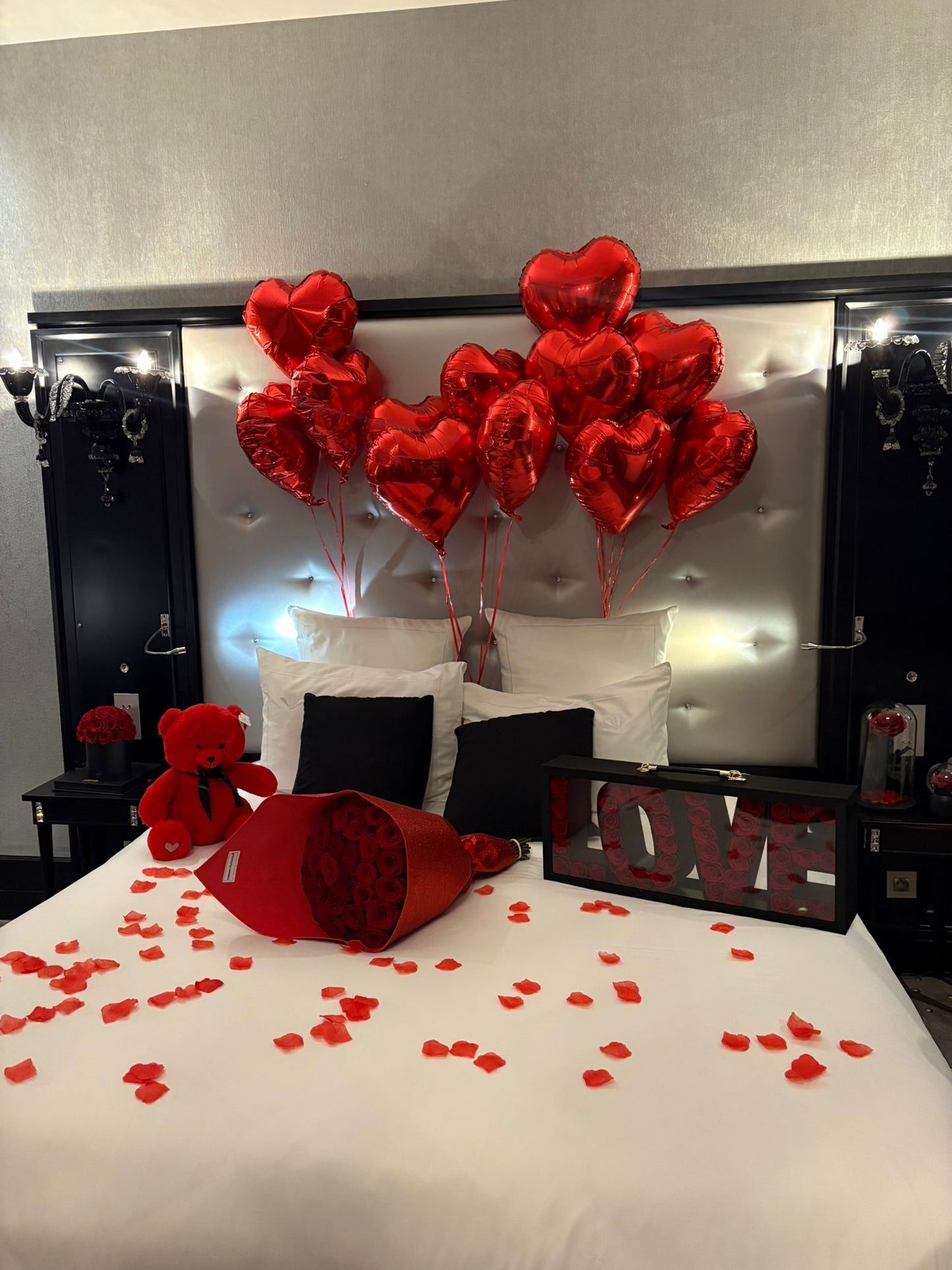 DREAM LOVE decorations