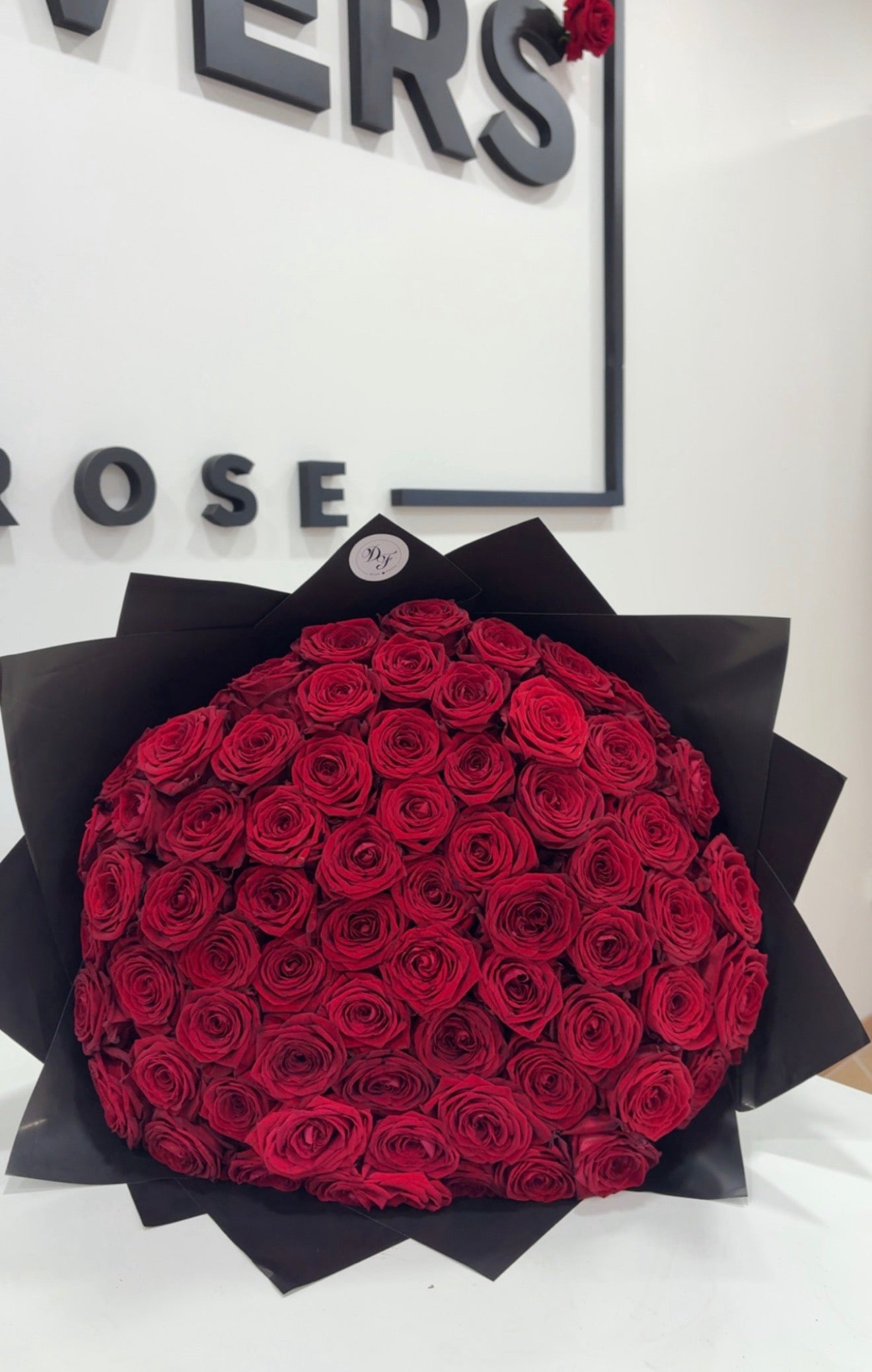 Bouquet of 100 roses