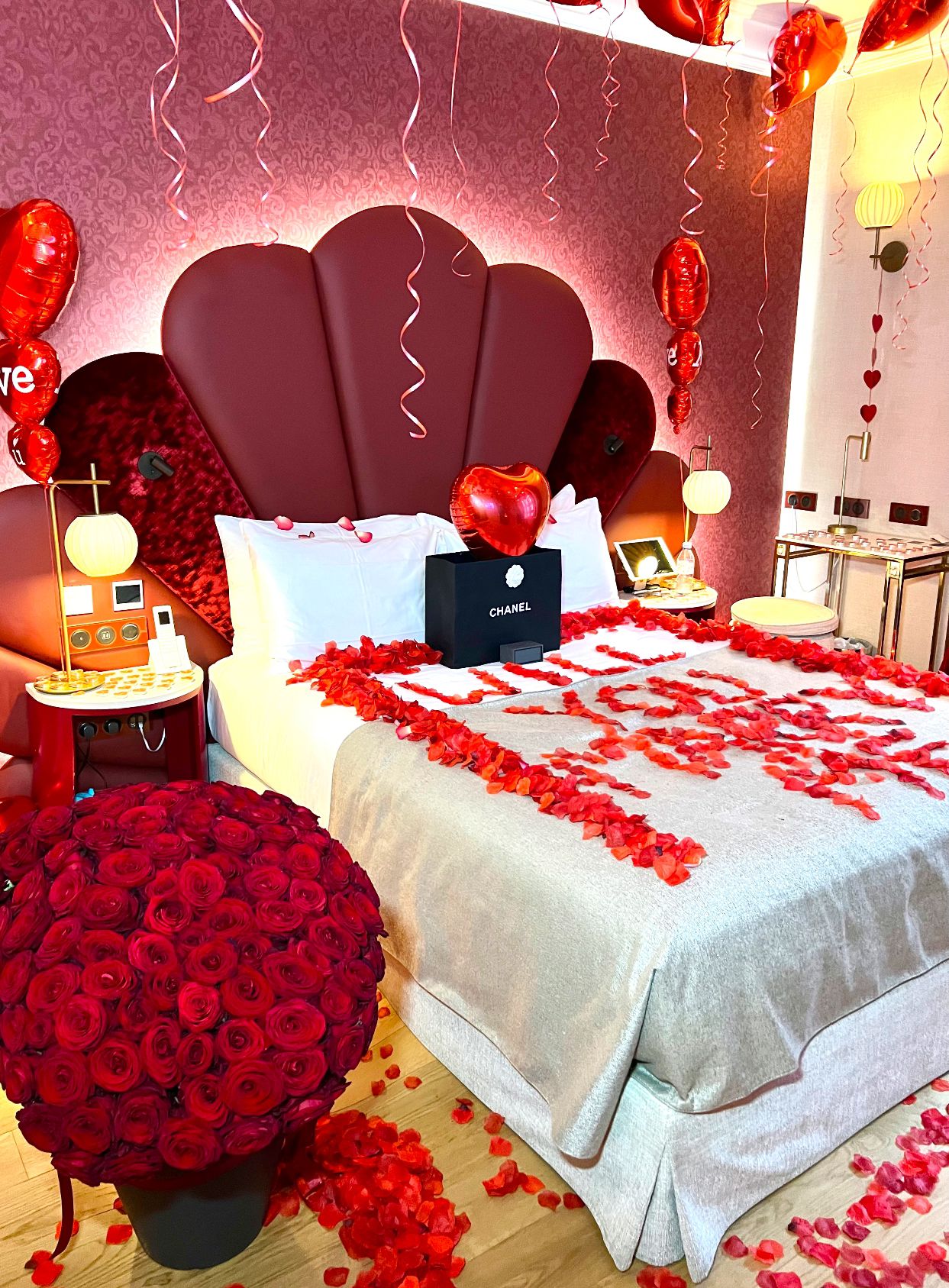 Decor: Luxury Love